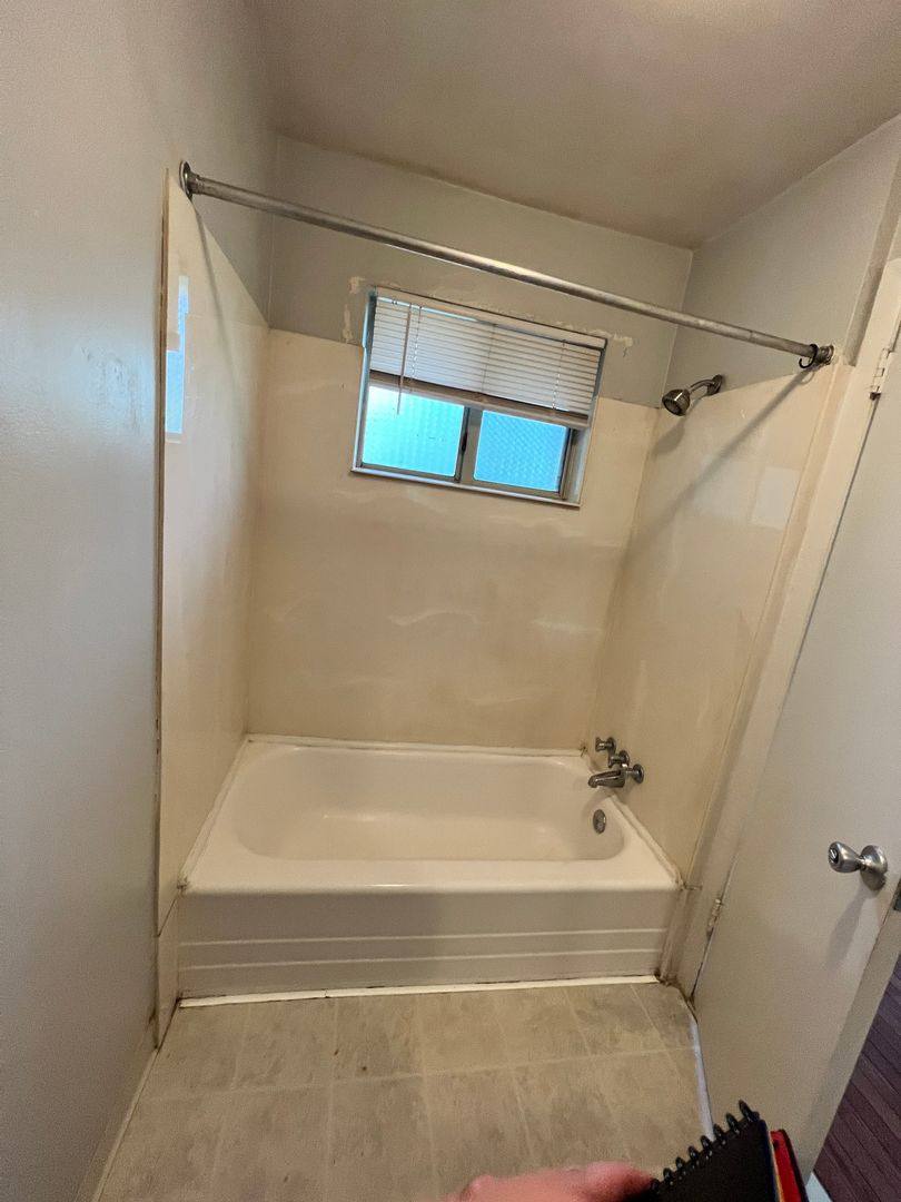 Apartment for rent at 1924 Emerson Ave S, Minneapolis, MN 55403