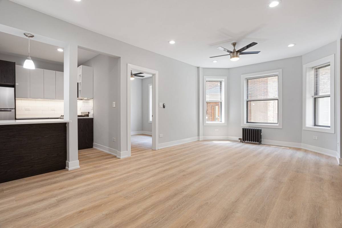 Apartment for rent at 7510 - 7514 N Eastlake Terrace, Chicago, IL 60626