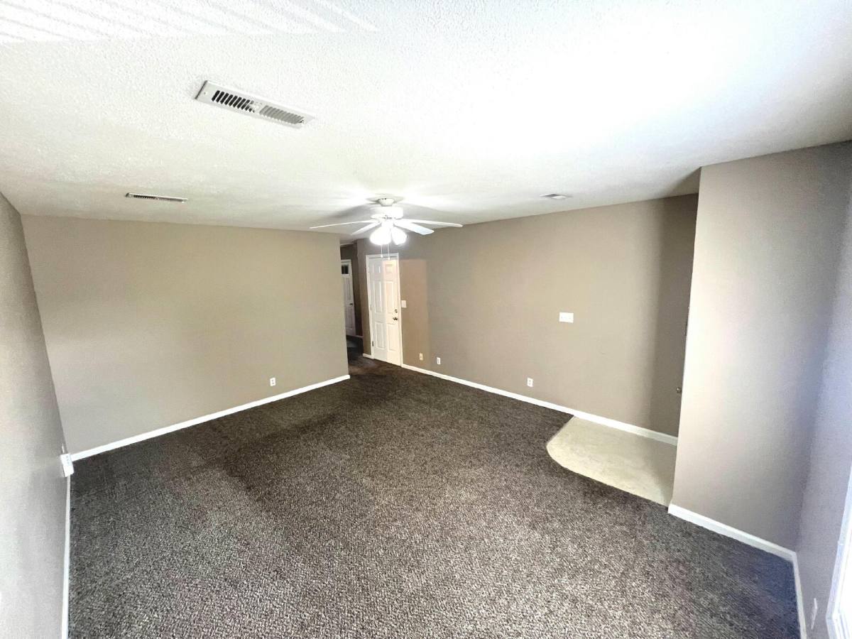 Townhouse for rent at 260A Executive Ave, Clarksville, TN 37042