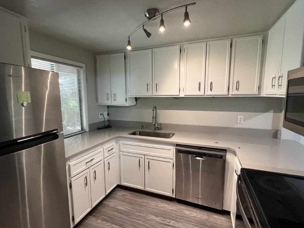 Apartment for rent at 3845 Colony Oaks Dr, Eugene, OR 97405