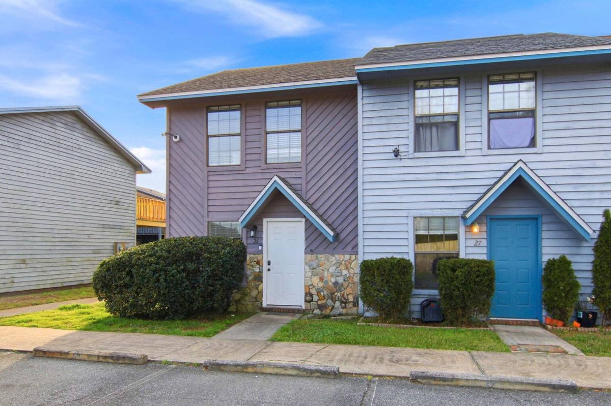 Townhouse for rent at 1325 Greendale Ave #26, Fort Walton Beach, FL 32547