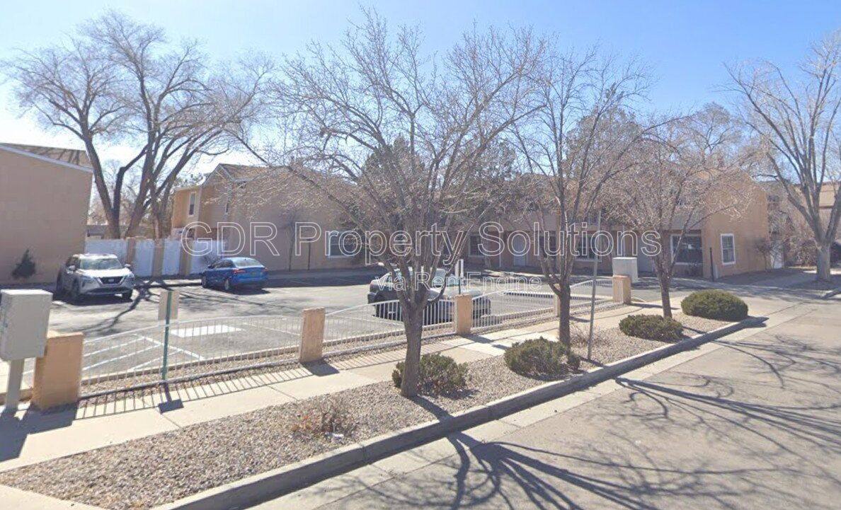 Apartment for rent at 706 Fruit Ave NW #A, Albuquerque, NM 87102