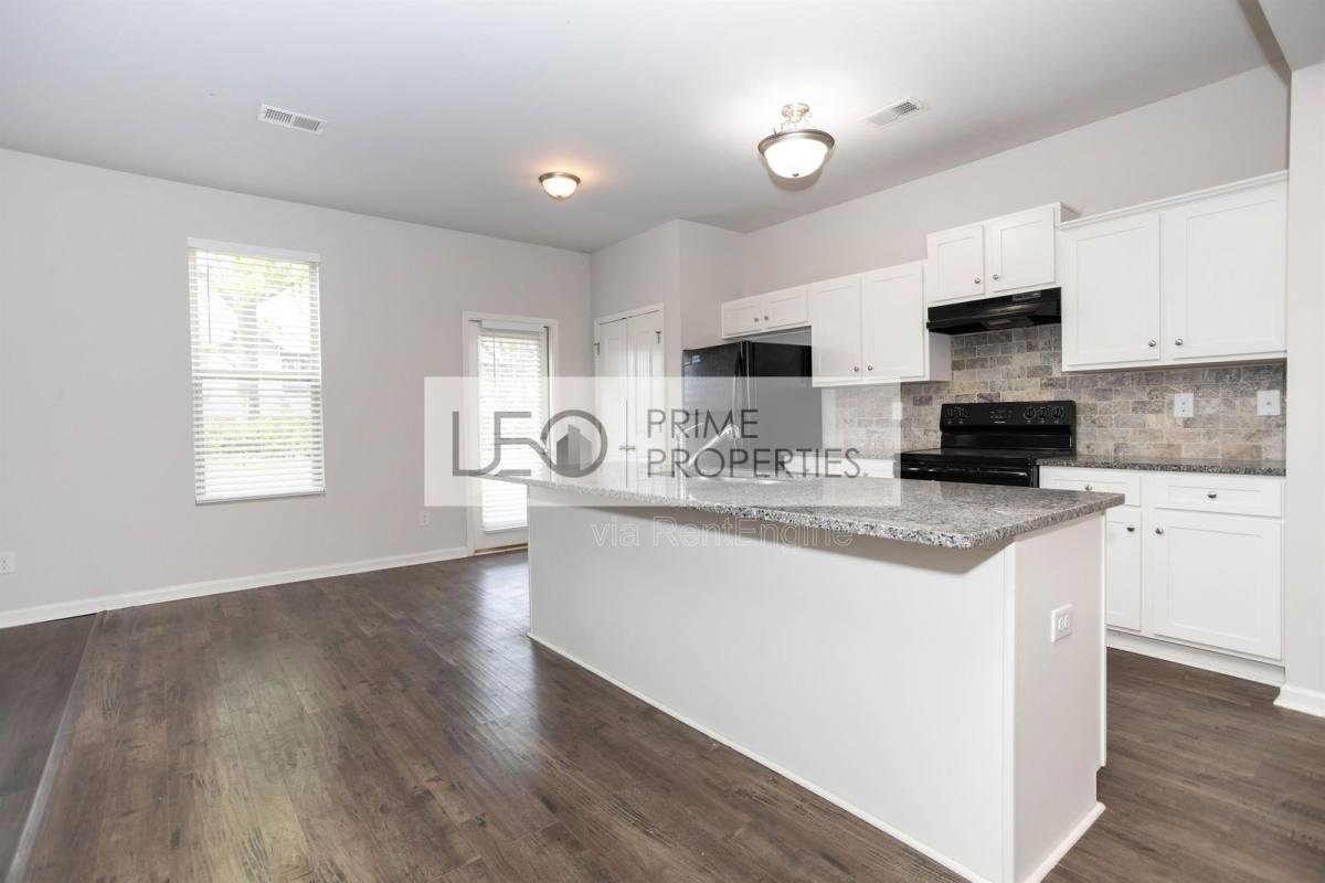 House for rent at 156 Daisy Circle, McDonough, GA 30252