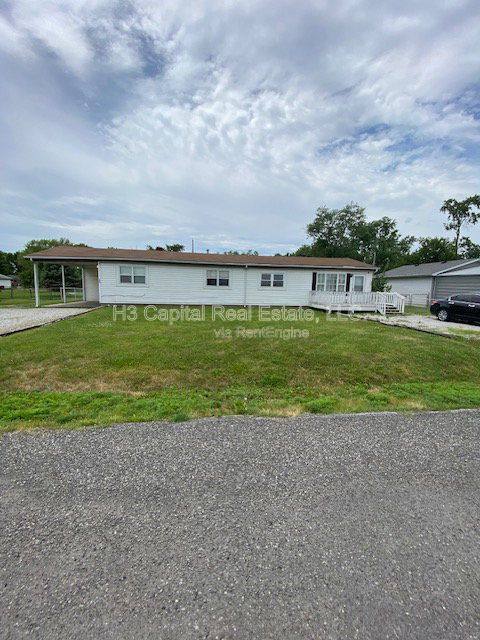 Apartment for rent at 143 Kinder Lane, Granite City, IL 62040