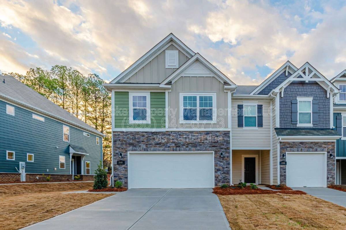 Townhouse for rent at 240 Harpers Run Lane, Matthews, NC 28104