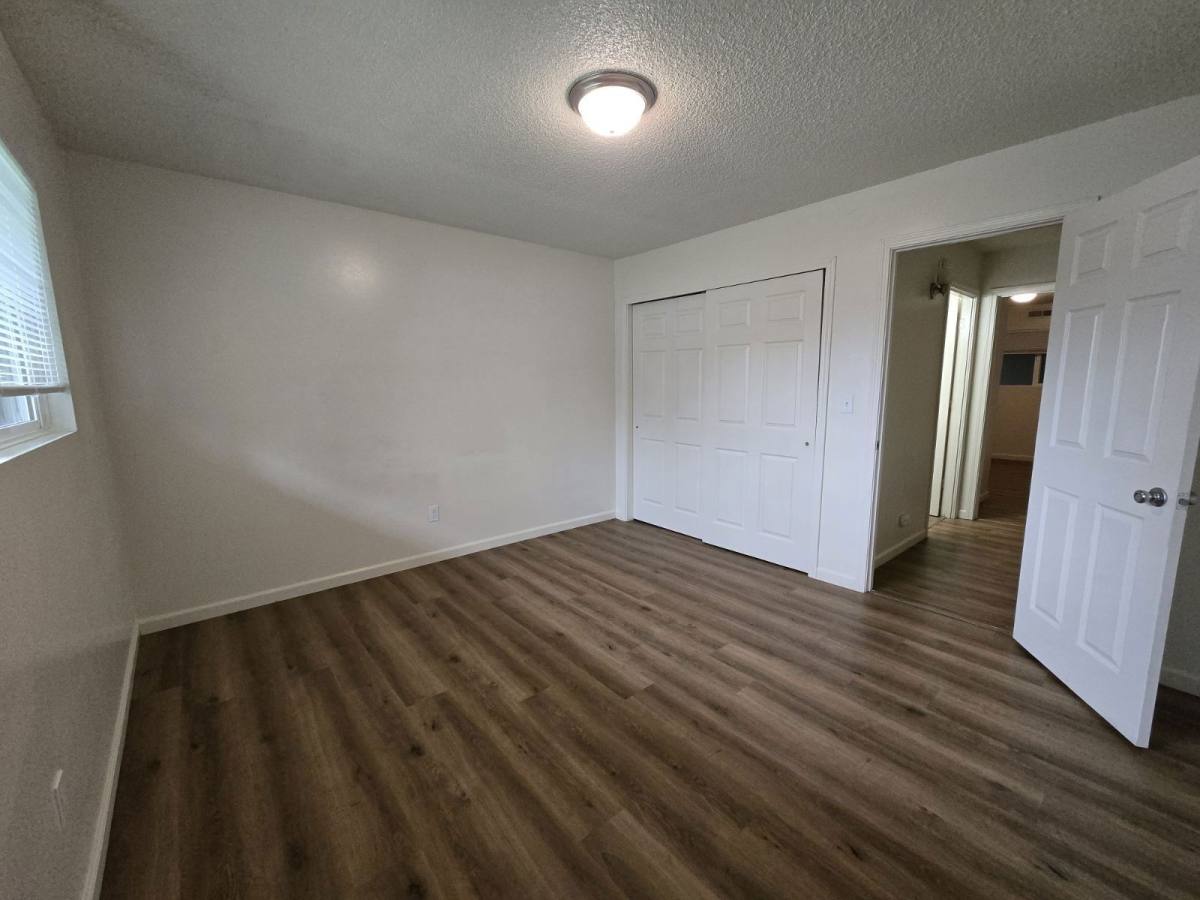 Apartment for rent at 633 SE Flint St #3, Roseburg, OR 97470