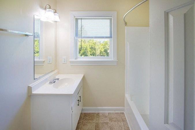 Townhouse for rent at 13441 Warwick Blvd, Newport News, VA 23602