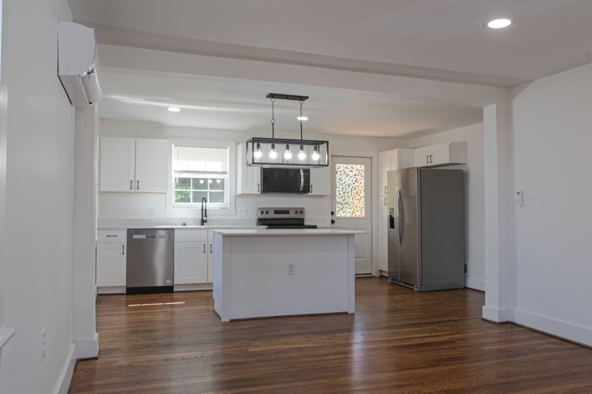 Apartment for rent at 887 Pine St, Danville, VA 24541