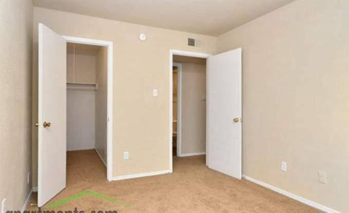 Apartment for rent at 9550 Long Point Rd, Houston, TX 77055