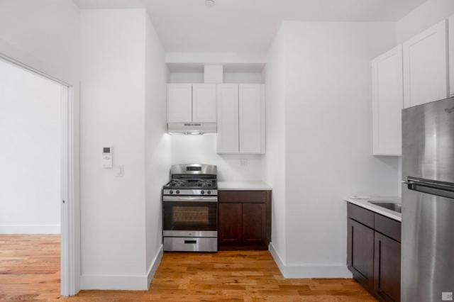 Apartment for rent at 476 Gates Ave #2F, Brooklyn, NY 11216