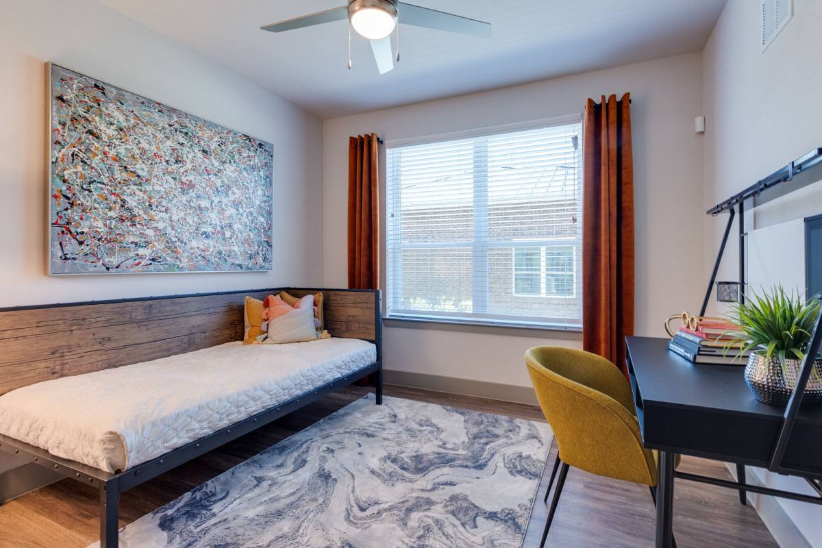 Apartment for rent at Palladium Simpson Stuart, 3440 Simpson Stuart Rd, Dallas, TX 75241