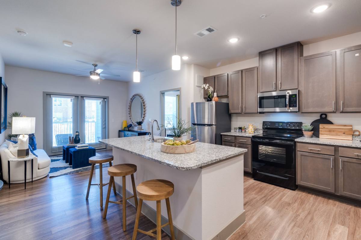 Apartment for rent at Palladium Simpson Stuart, 3440 Simpson Stuart Rd, Dallas, TX 75241