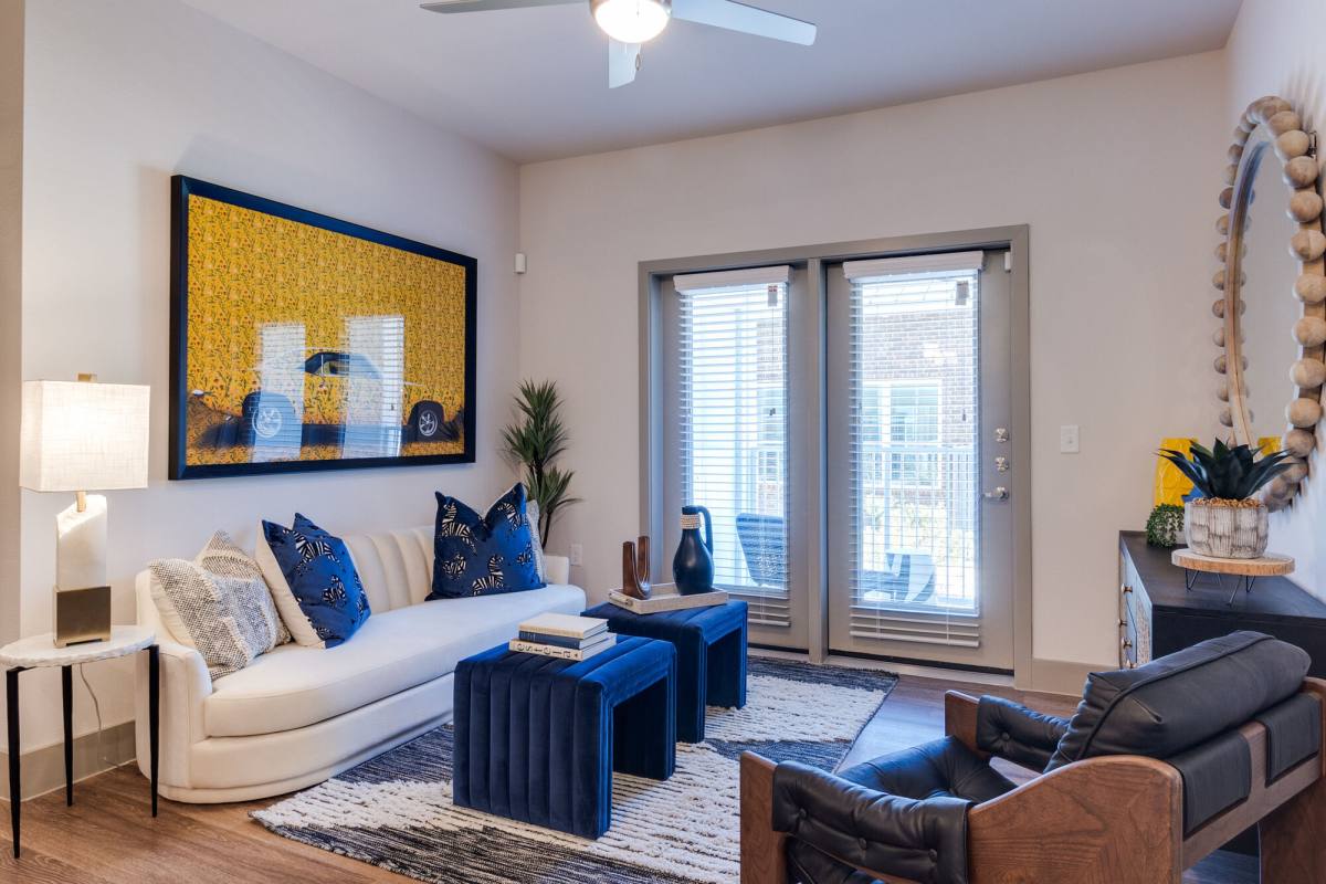 Apartment for rent at Palladium Simpson Stuart, 3440 Simpson Stuart Rd, Dallas, TX 75241