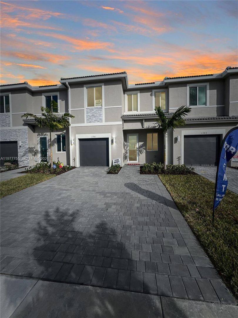 Townhouse for rent at 1381 7th Terrace, Homestead, FL 33034