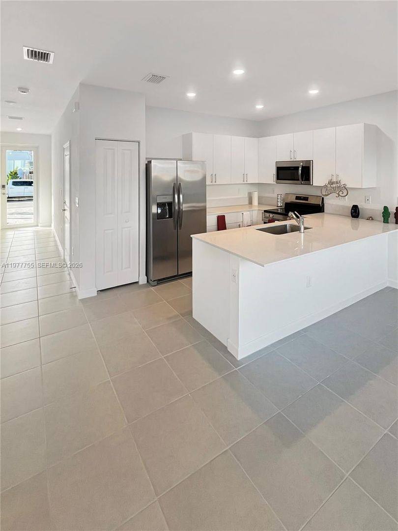 Townhouse for rent at 1381 7th Terrace, Homestead, FL 33034