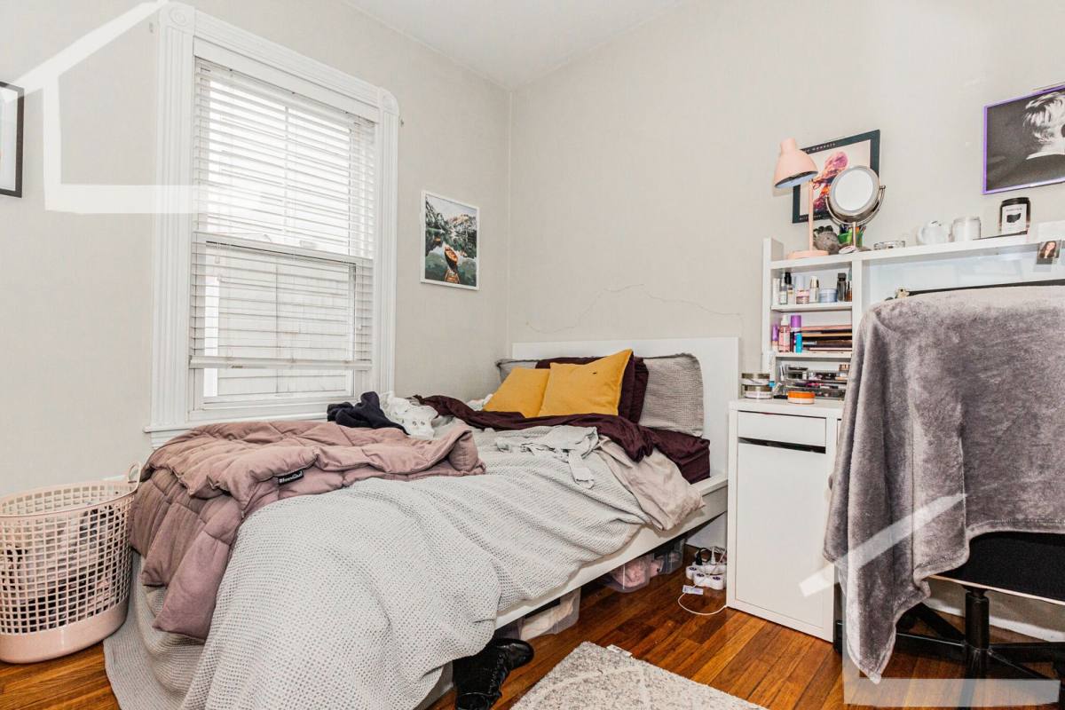 House for rent at 87 Surrey St #1, Brighton, MA 02135