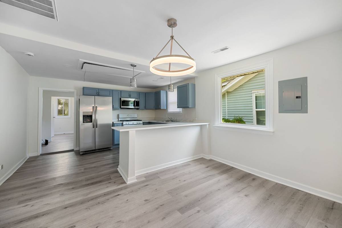 House for rent at 16 Gordon St, Charleston, SC 29403