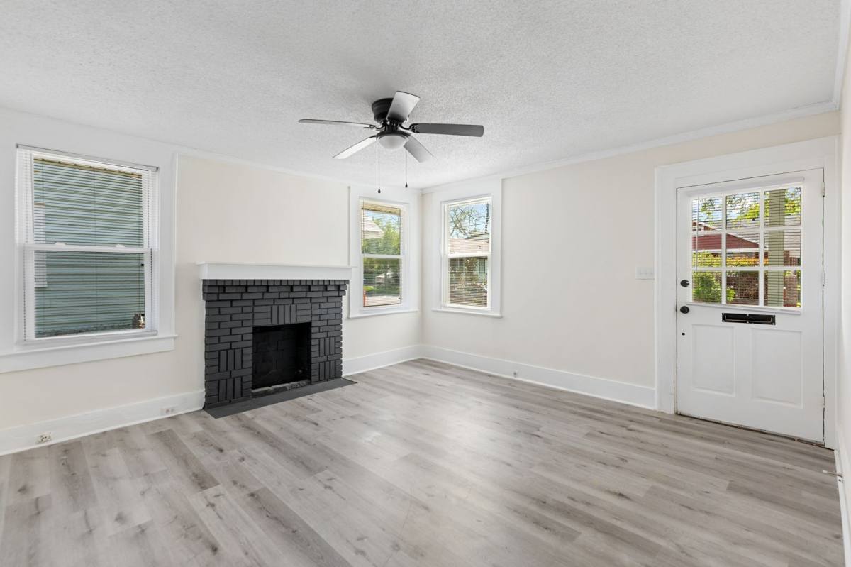House for rent at 16 Gordon St, Charleston, SC 29403
