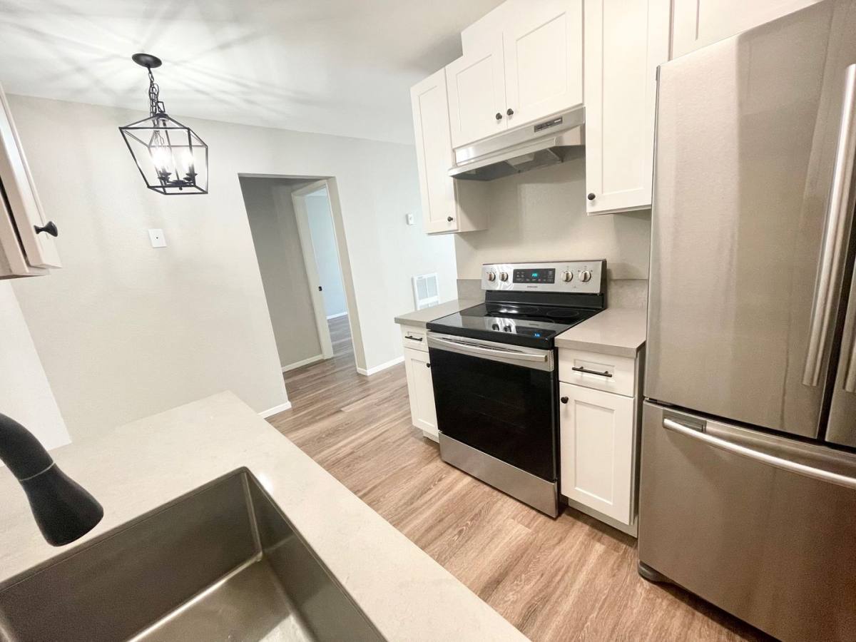 Apartment for rent at 1141 E 7th St, National City, CA 91950