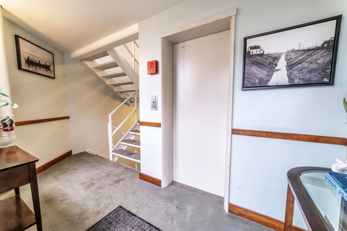 Apartment for rent at 5121 17th Ave NW, Seattle, WA 98107