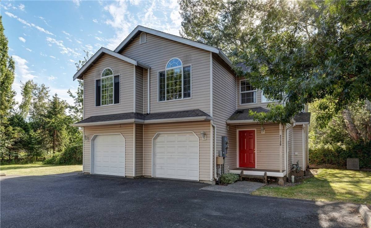 Townhouse for rent at 1316 & 1318 22nd St, Bellingham, WA 98225