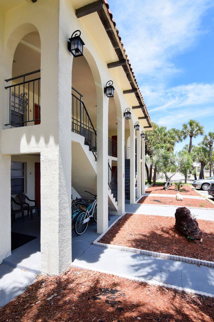 Apartment for rent at 8100 Blind Pass Rd, Saint Petersburg, FL 33706