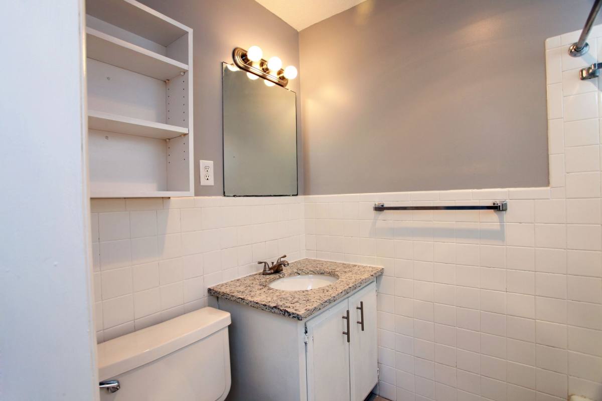 Apartment for rent at 2727 N Amidon, Wichita, KS 67214
