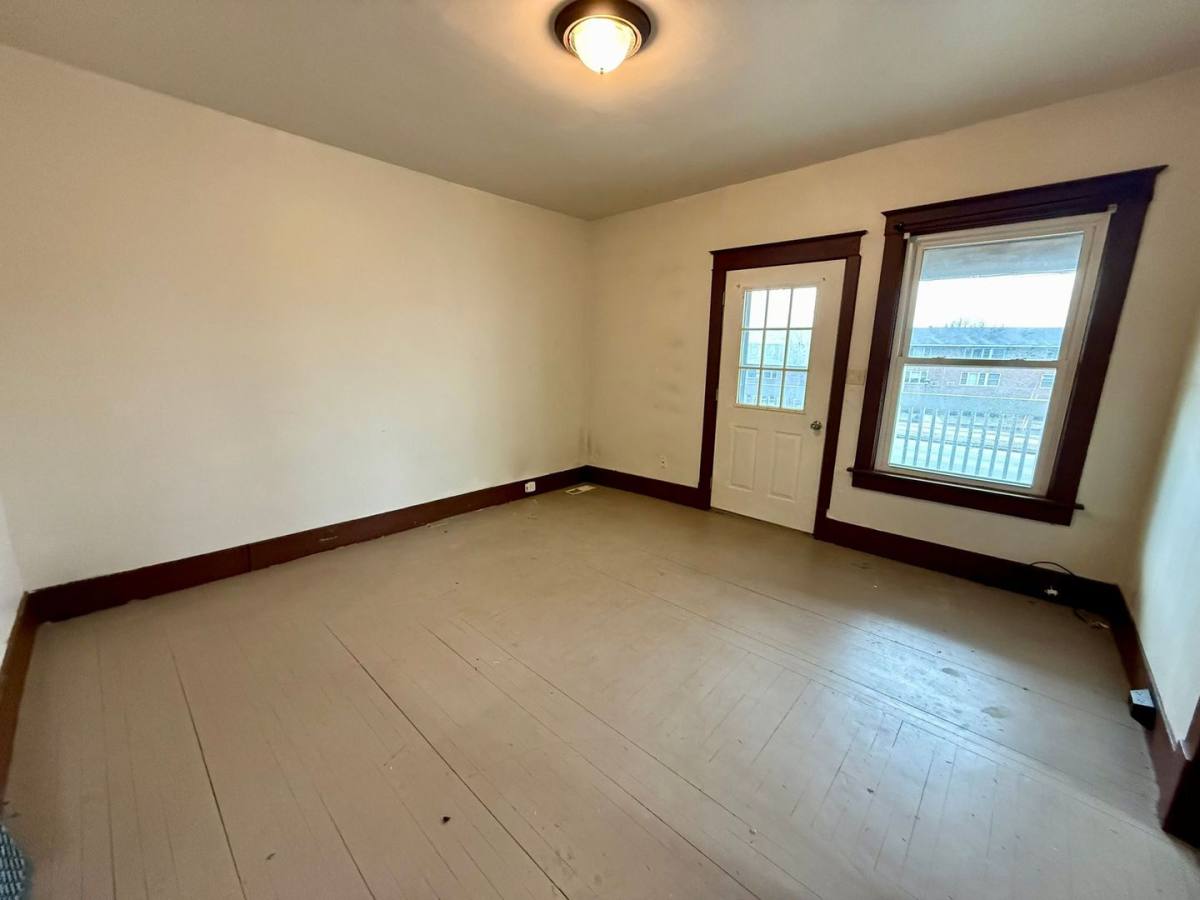 Apartment for rent at 1305 Merrill Ave, Wausau, WI 54401