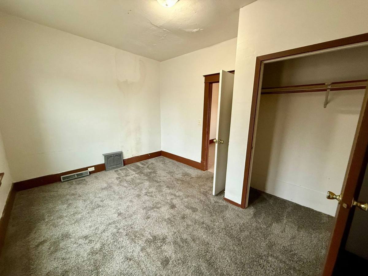 Apartment for rent at 1305 Merrill Ave, Wausau, WI 54401