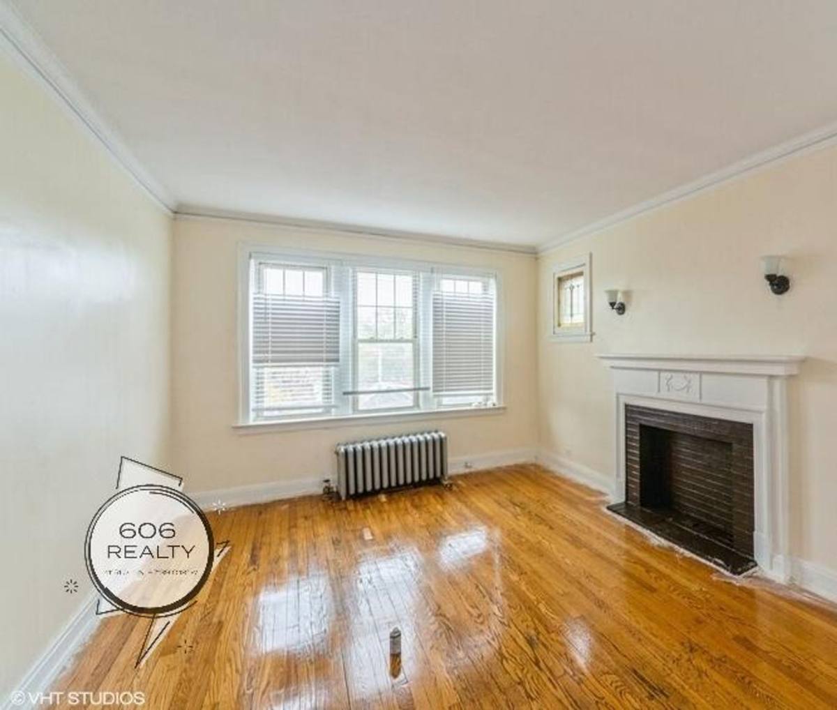 Apartment for rent at 118 S Austin, Oak Park, IL 60304