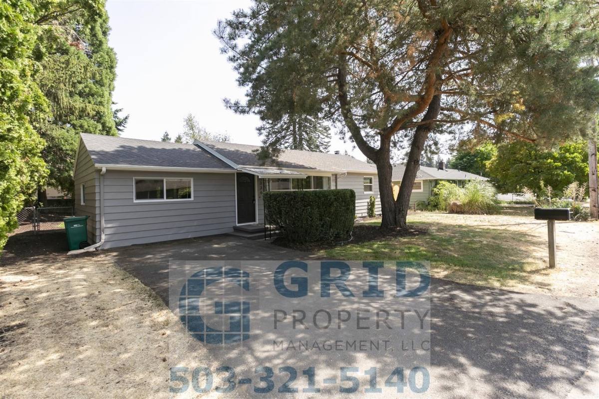 House for rent at 336 NE 128th Ave, Portland, OR 97230
