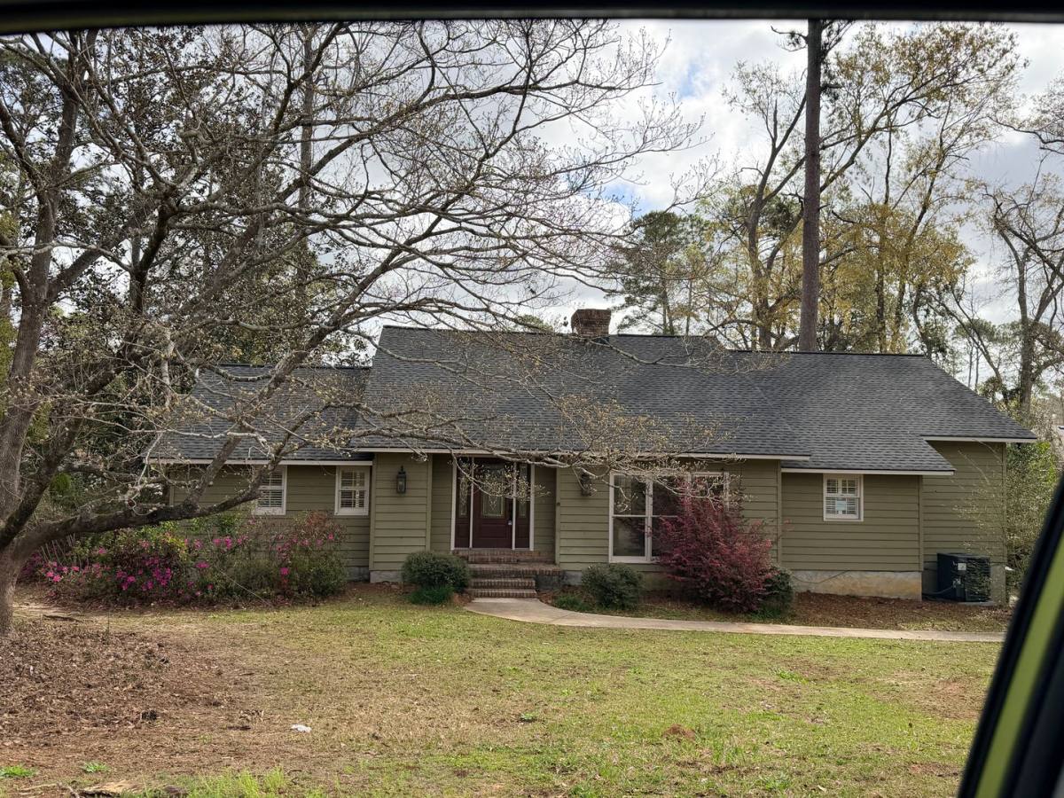 House for rent at 2124 Northwood Circle, Valdosta, GA 31602
