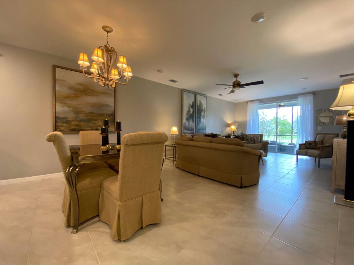 Apartment for rent at 14639 Edgewater Circle, Naples, FL 34114