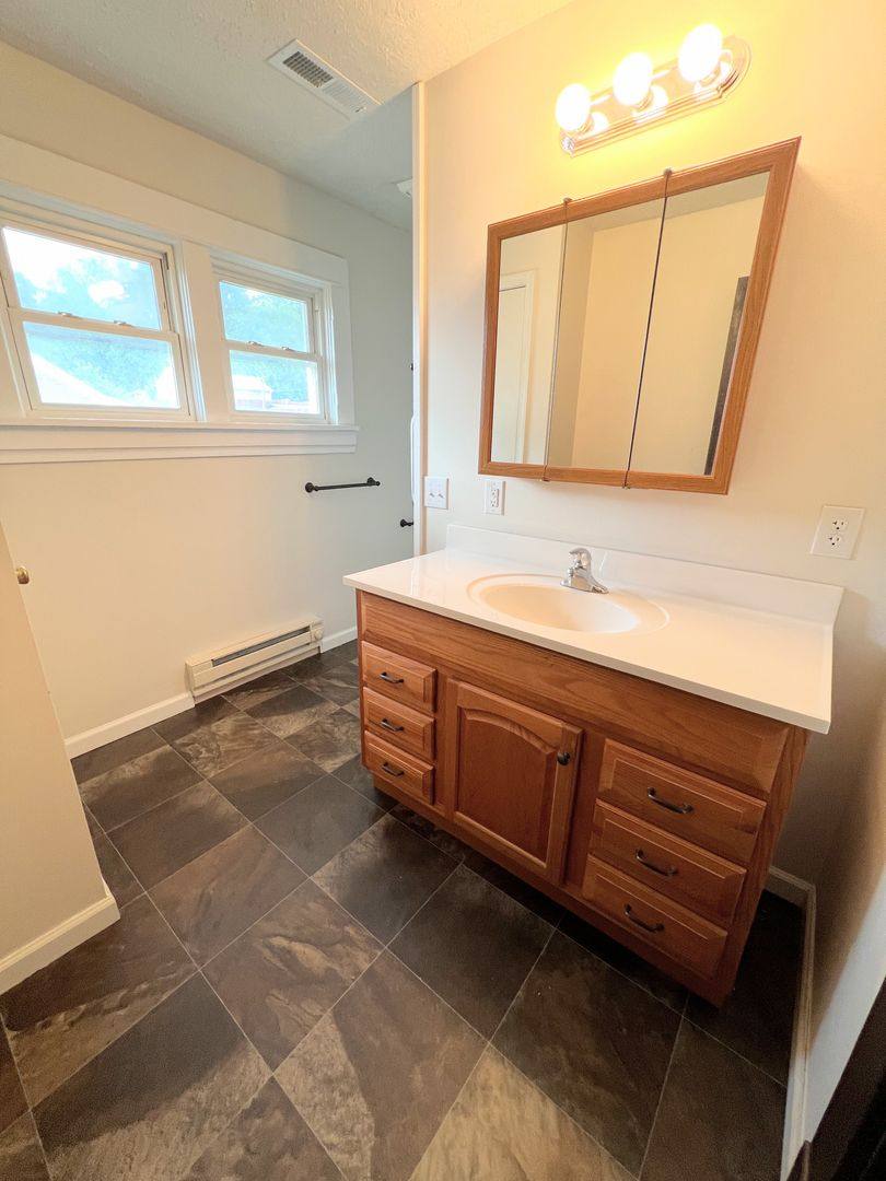 House for rent at 320 Kenyon St, Lynchburg, VA 24501