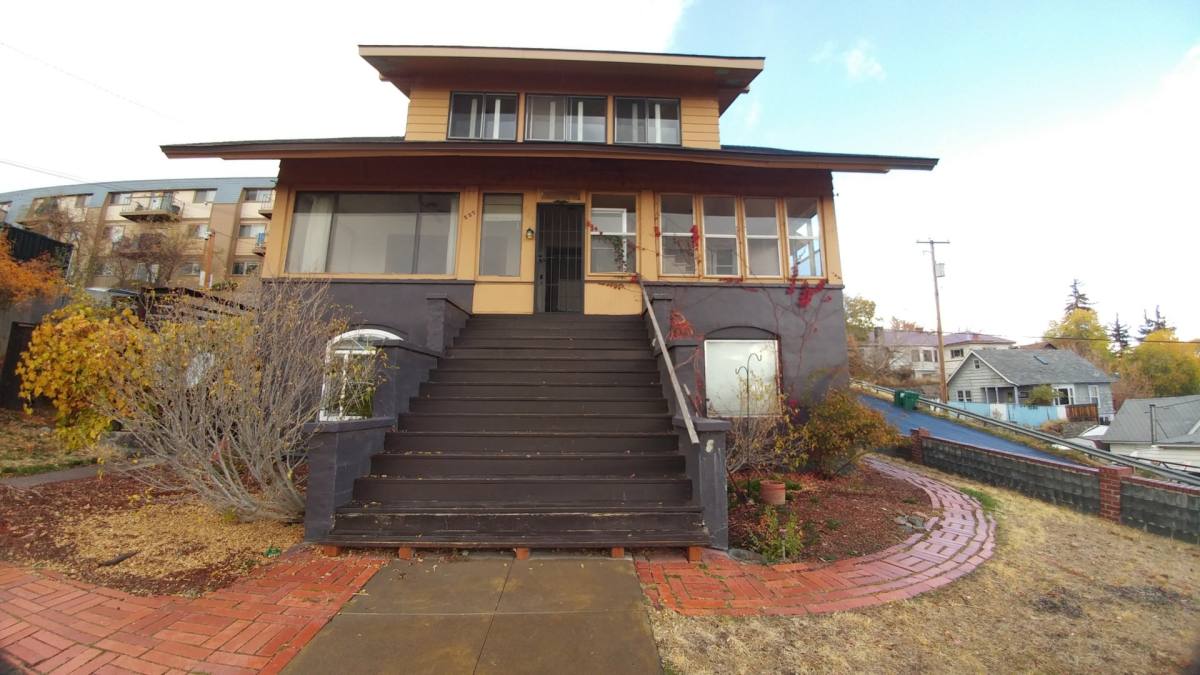 Apartment for rent at 537 High, Klamath Falls, OR 97601