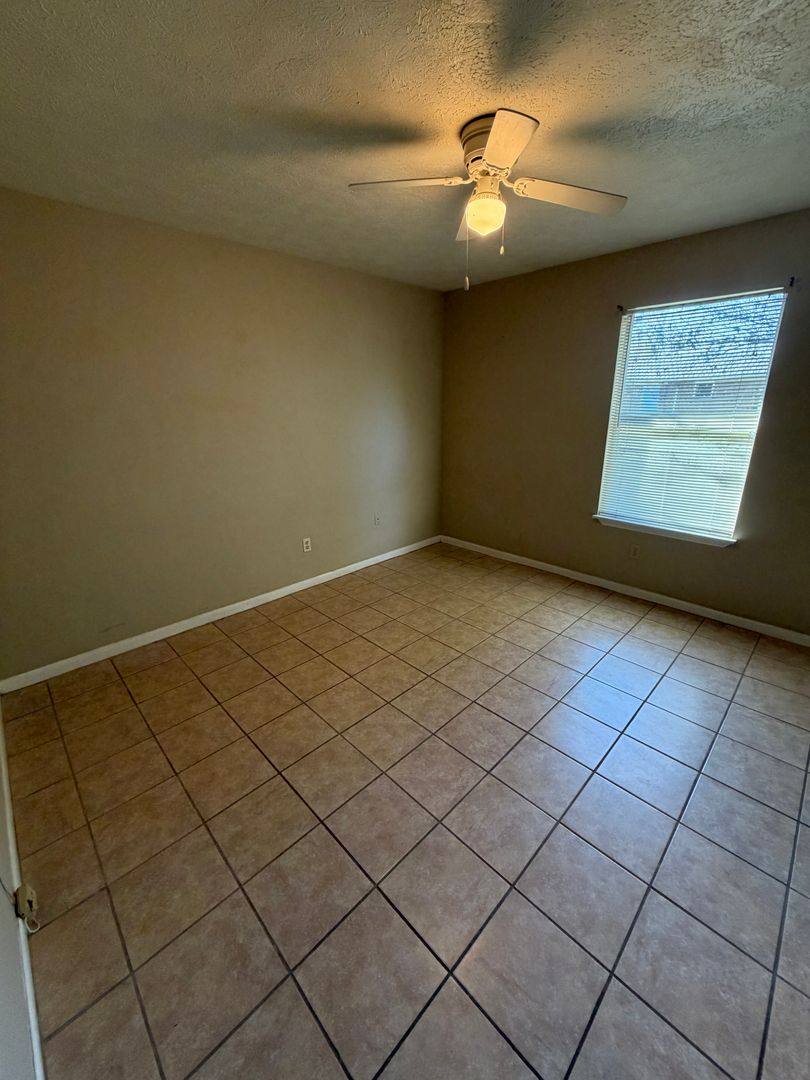 Apartment for rent at 600 Bob Little Rd, Panama City, FL 32404