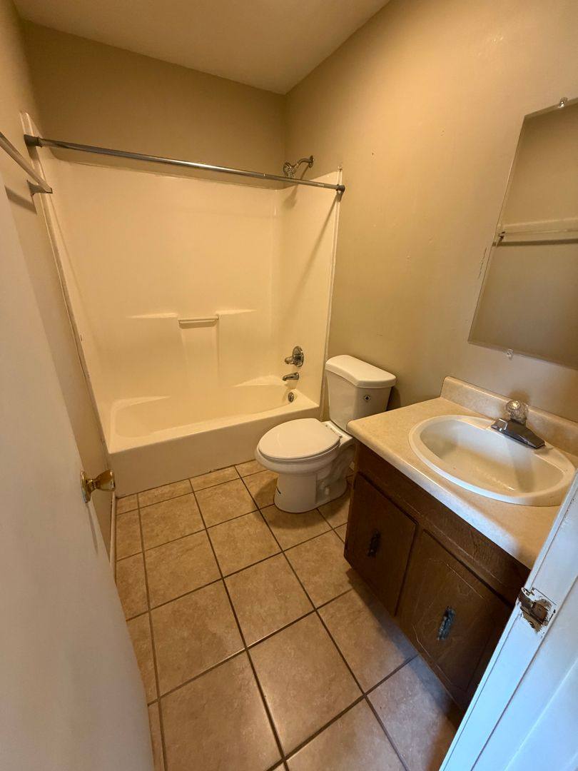 Apartment for rent at 600 Bob Little Rd, Panama City, FL 32404