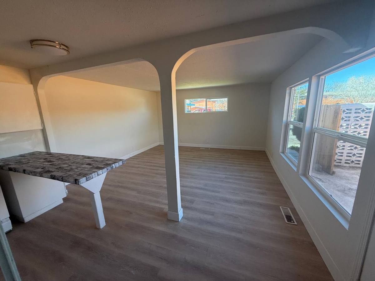 Apartment for rent at 1132 Palomas Dr SE, Albuquerque, NM 87108
