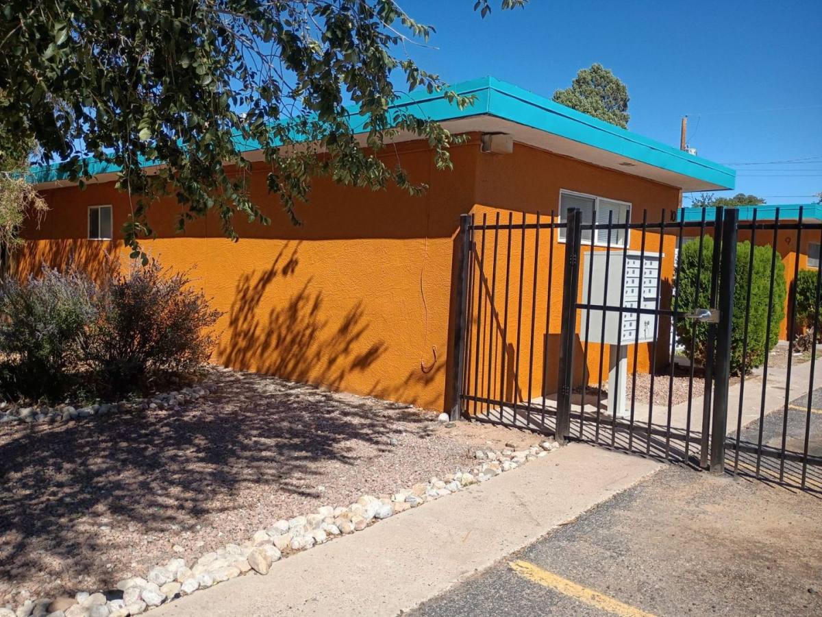 Apartment for rent at 1132 Palomas Dr SE, Albuquerque, NM 87108