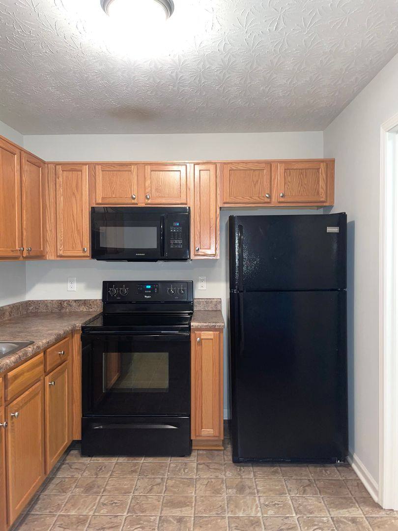 Apartment for rent at 367 Upper Stone Ave #G, Bowling Green, KY 42101