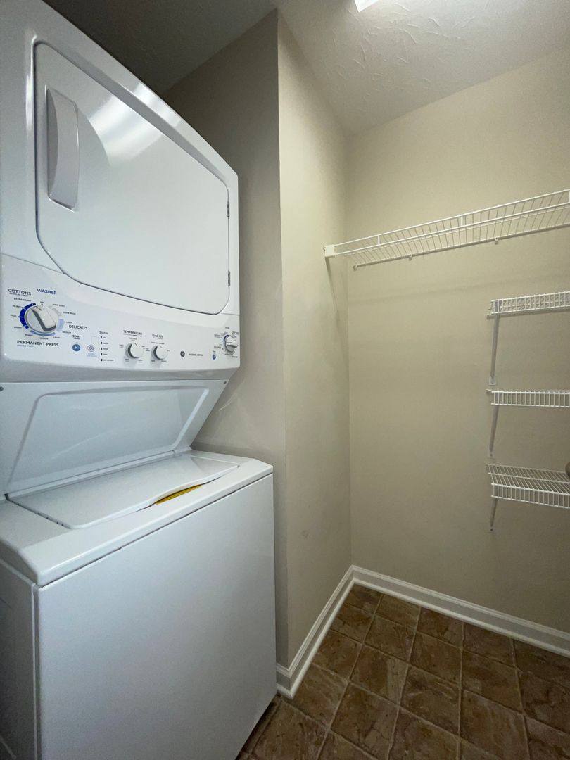 Apartment for rent at 367 Upper Stone Ave #G, Bowling Green, KY 42101