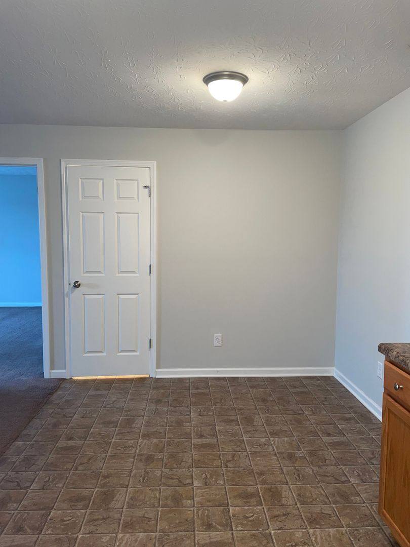 Apartment for rent at 367 Upper Stone Ave #G, Bowling Green, KY 42101