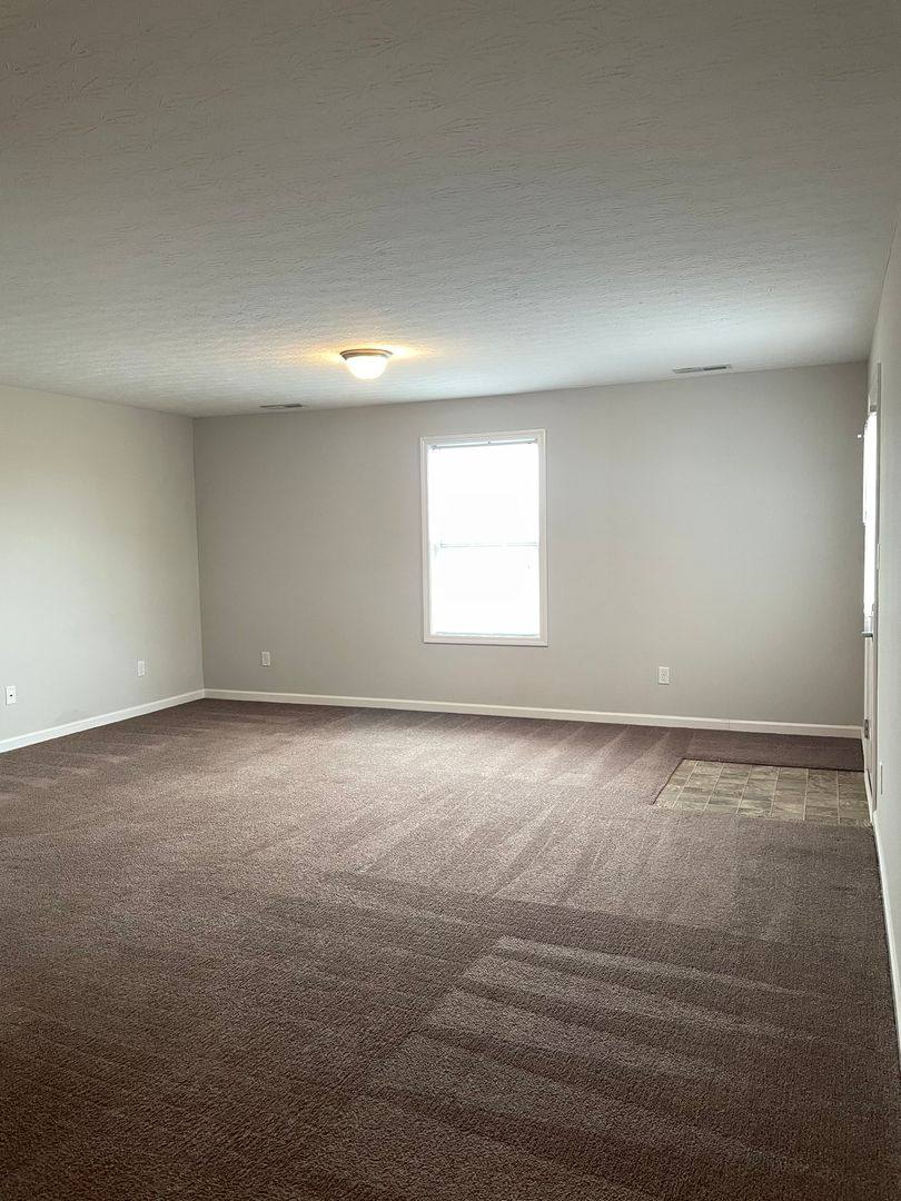 Apartment for rent at 367 Upper Stone Ave #G, Bowling Green, KY 42101