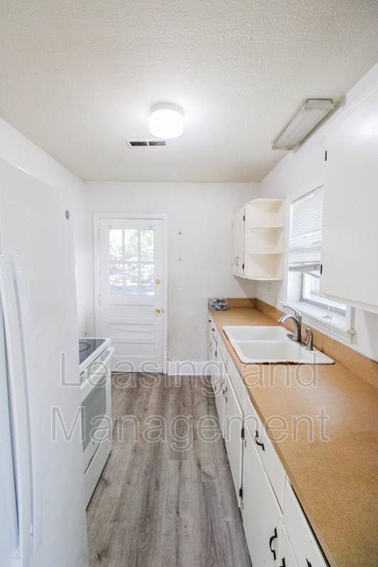 House for rent at 2104 Maybank Highway, Charleston, SC 29412