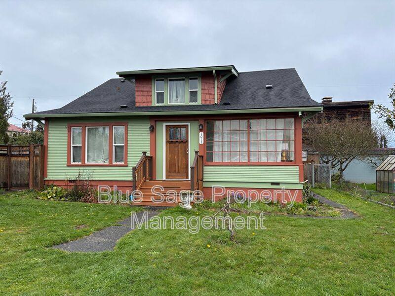 House for rent at 1011 W 11th St, Port Angeles, WA 98363