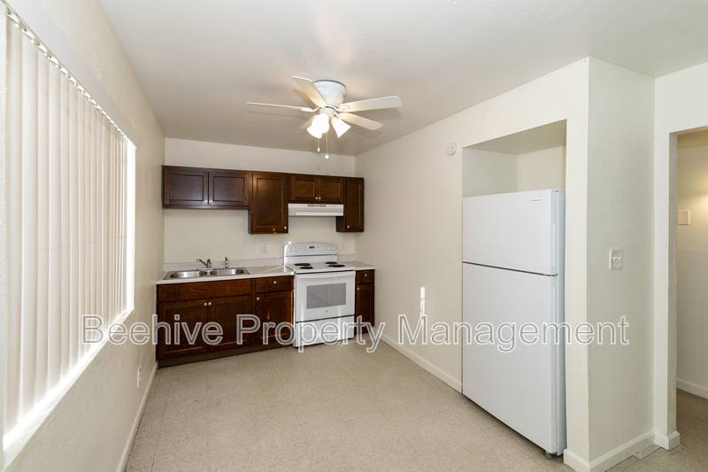 Apartment for rent at 1040 N 28th St #8, Phoenix, AZ 85008