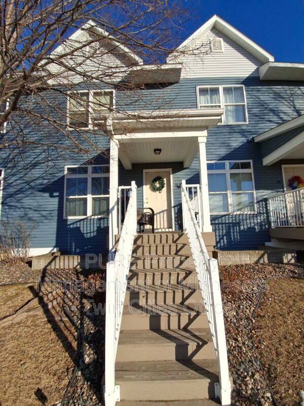 Townhouse for rent at 18 Hope Circle, Hudson, WI 54016