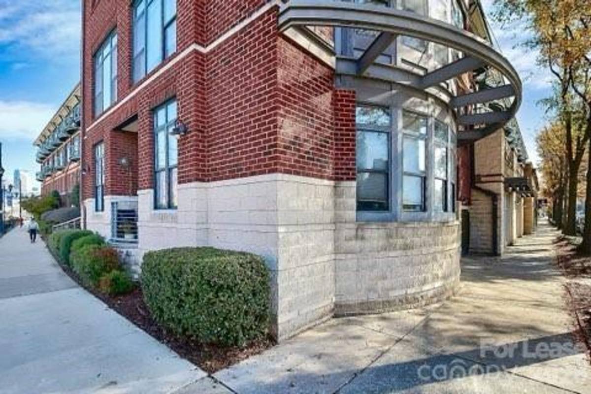 Apartment for rent at 115 Park Ave, Charlotte, NC 28203