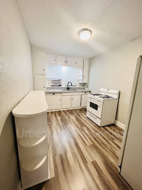 Apartment for rent at 232 4th St N #3, Saint Petersburg, FL 33701