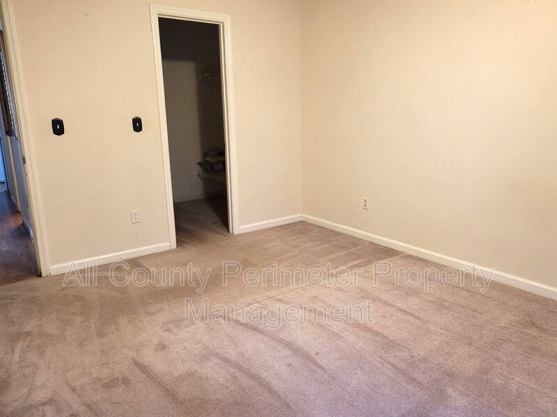 Townhouse for rent at 3758 Meadow Creek Dr, Peachtree Corners, GA 30092